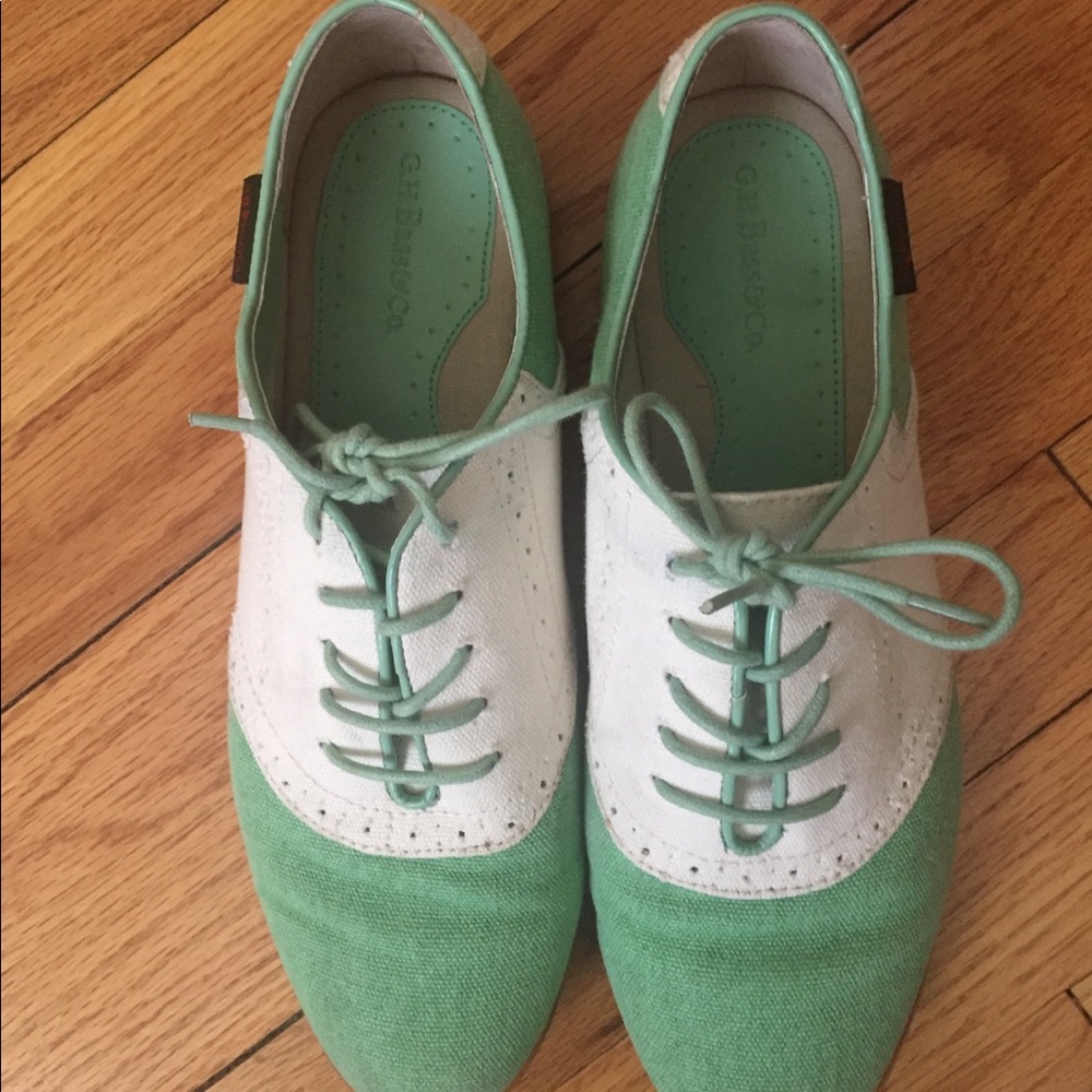 GH Bass&Co Saddle Shoes